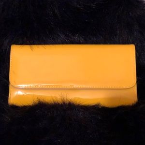 Yellow Clutch